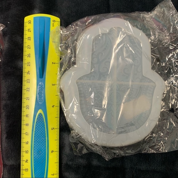 2 New Silicone molds Perfect for resin or concrete. NEW - Picture 11 of 11